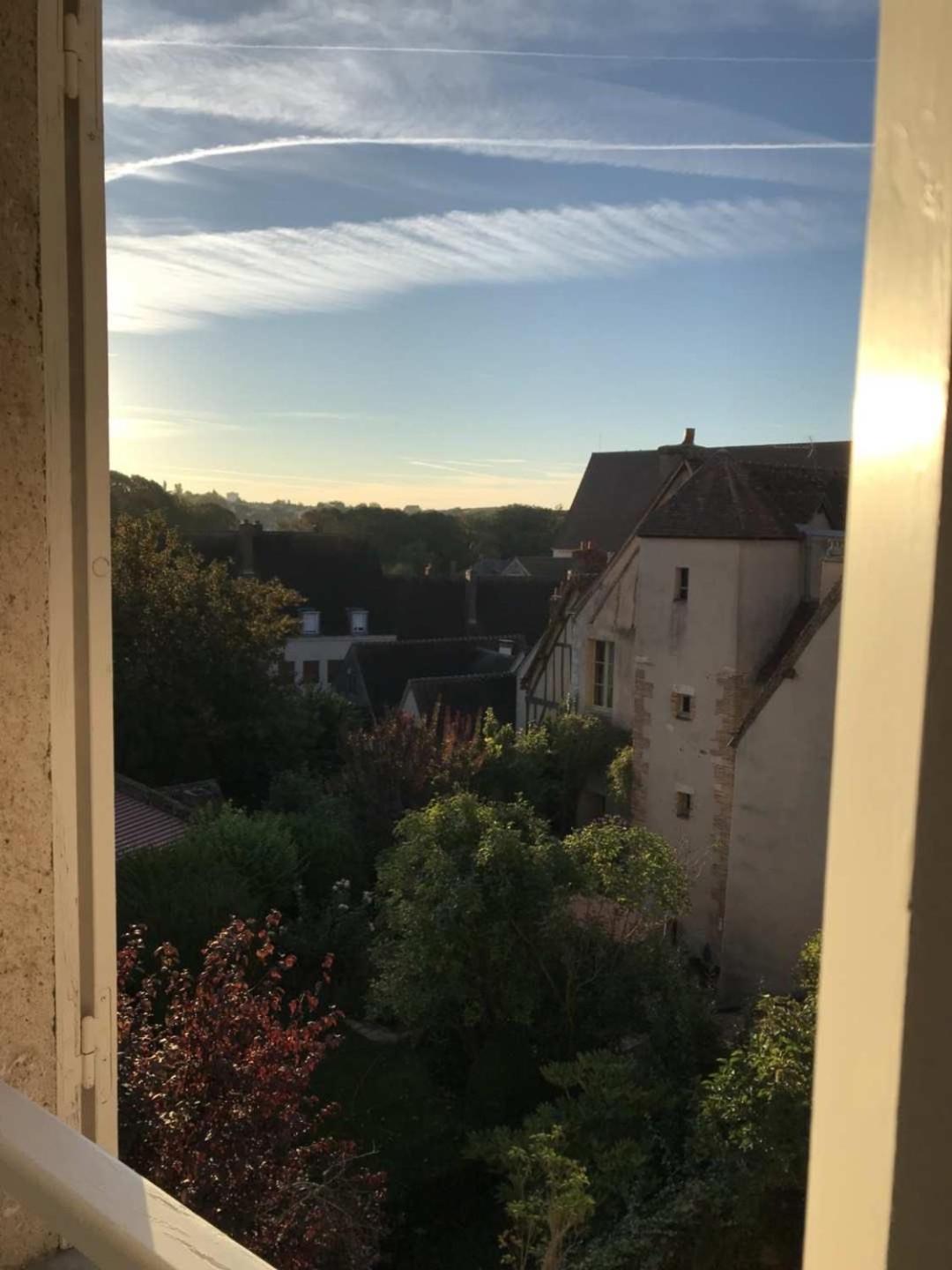 Apartament T3 De 55M2 Au Centre De Chartres Avec Parking Zewnętrze zdjęcie
